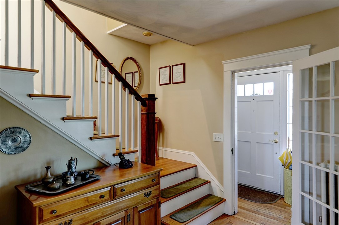 102 Lyndon Road Cranston, RI 02905 - Photo 7 of 27 Gallery Image 7