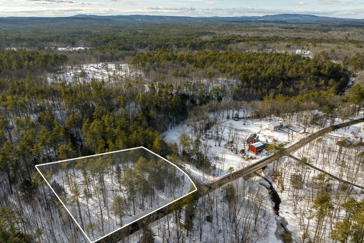 43 Greenhill Road Barrington, NH 03825 - Photo 2 of 8