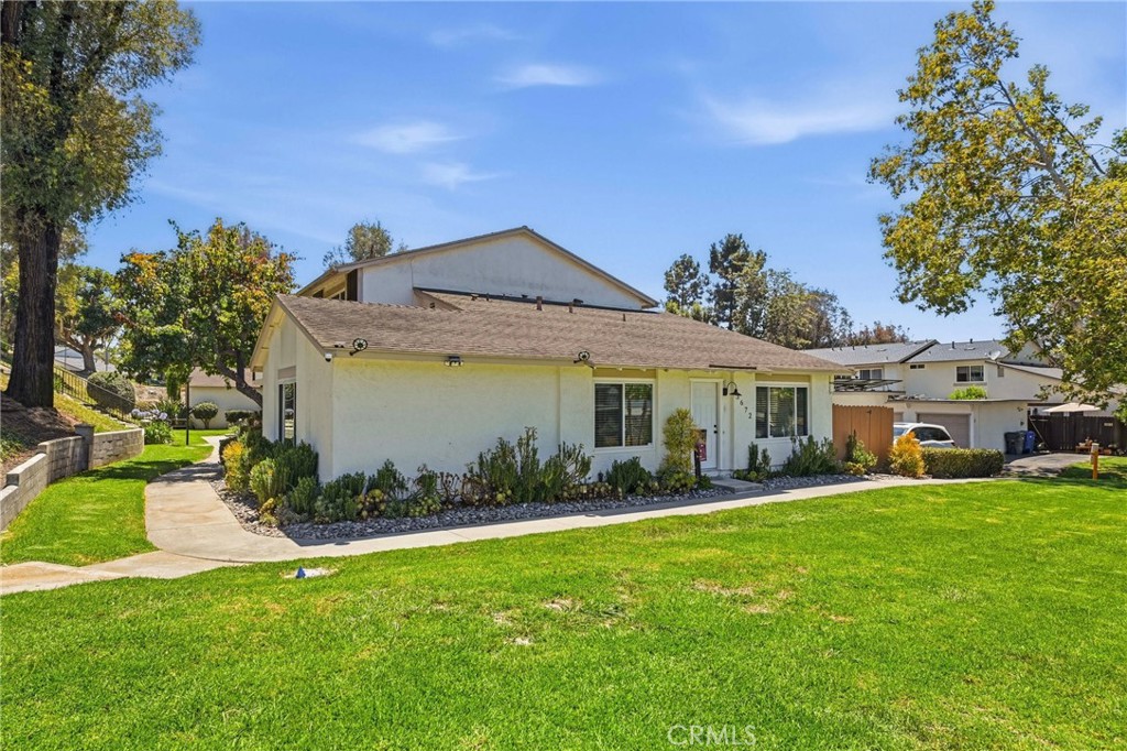 3672 Harbor View Way Oceanside, CA 92056 - Photo 3 of 30