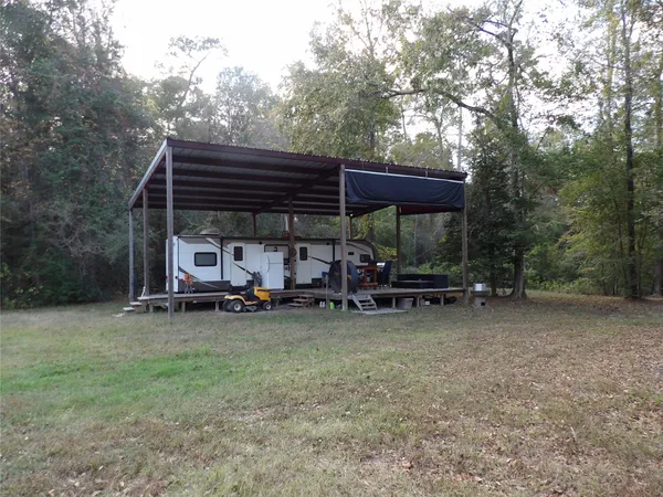 a front view of a house with garage