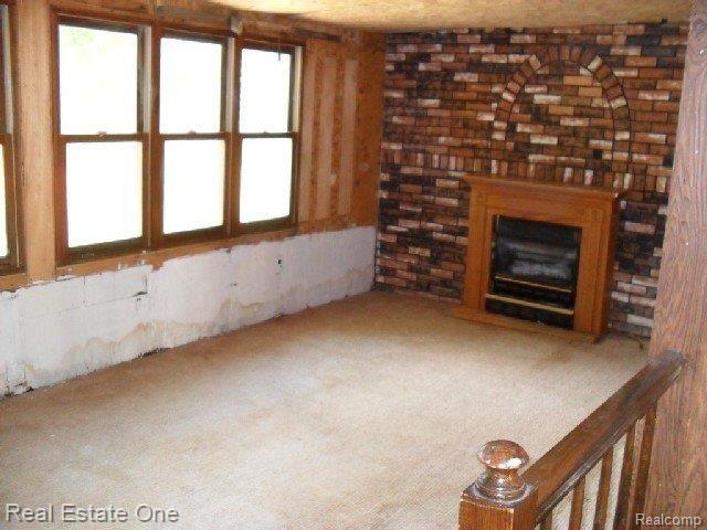 18230 Williamsville Road Gregory, MI 48137 - Photo 9 of 25 Family Room