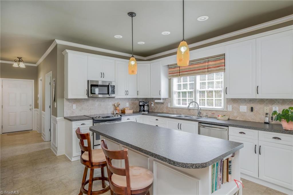 830 Hoover Road Lexington, NC 27295 - Photo 3 of 43 Gallery Image 3