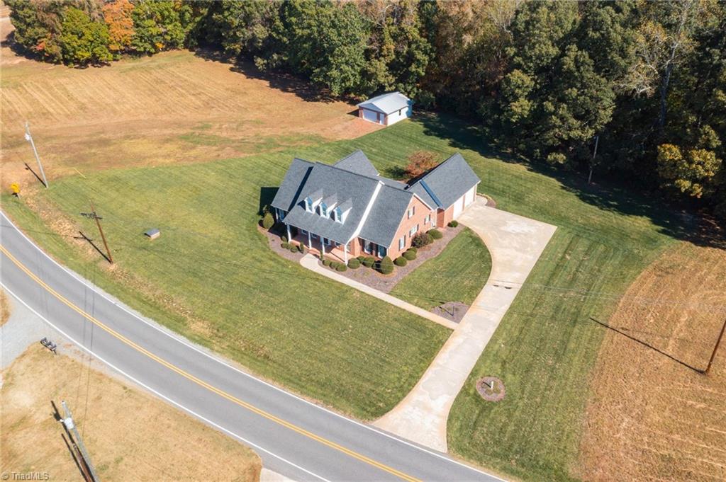 830 Hoover Road Lexington, NC 27295 - Photo 34 of 43 Gallery Image 34
