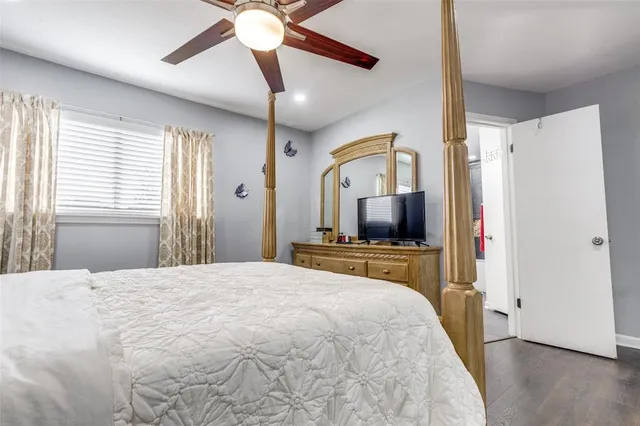 $255,000 | 605 South Remington Drive, Angleton, TX 77515