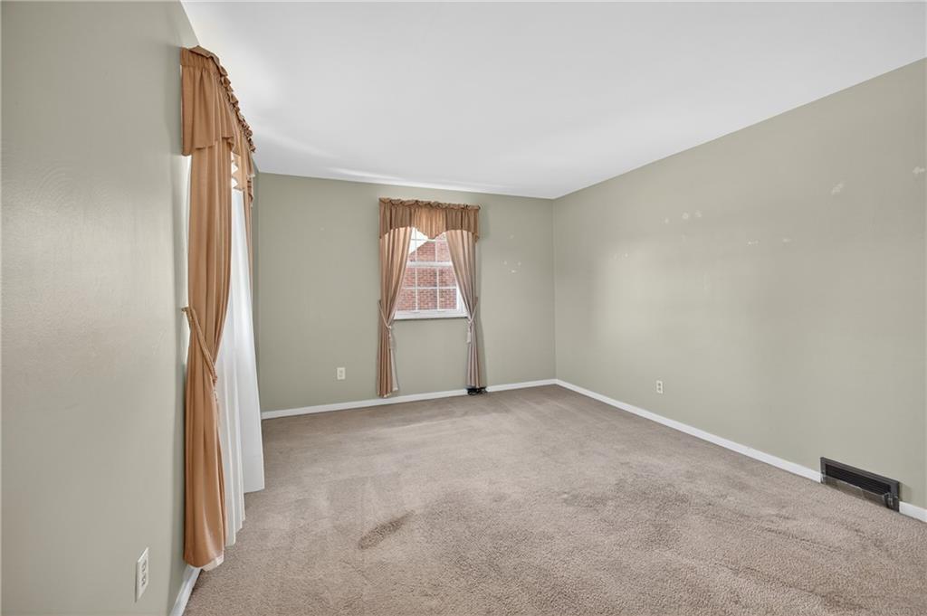3553 Oakleaf Road Pittsburgh, PA 15227 - Photo 3 of 33 Living room.