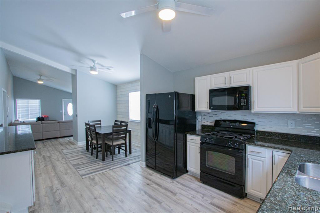 46543 Dequindre Road Rochester Hills, MI 48307 - Photo 6 of 31