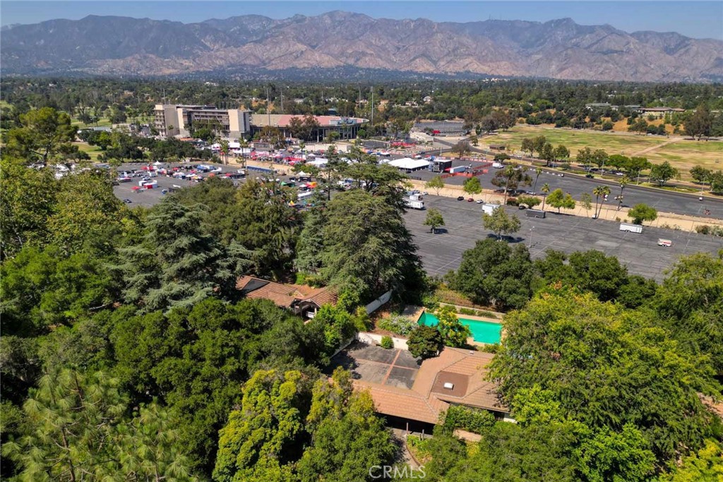 1075 Pine Oak Lane Pasadena, CA 91105 - Photo 41 of 50