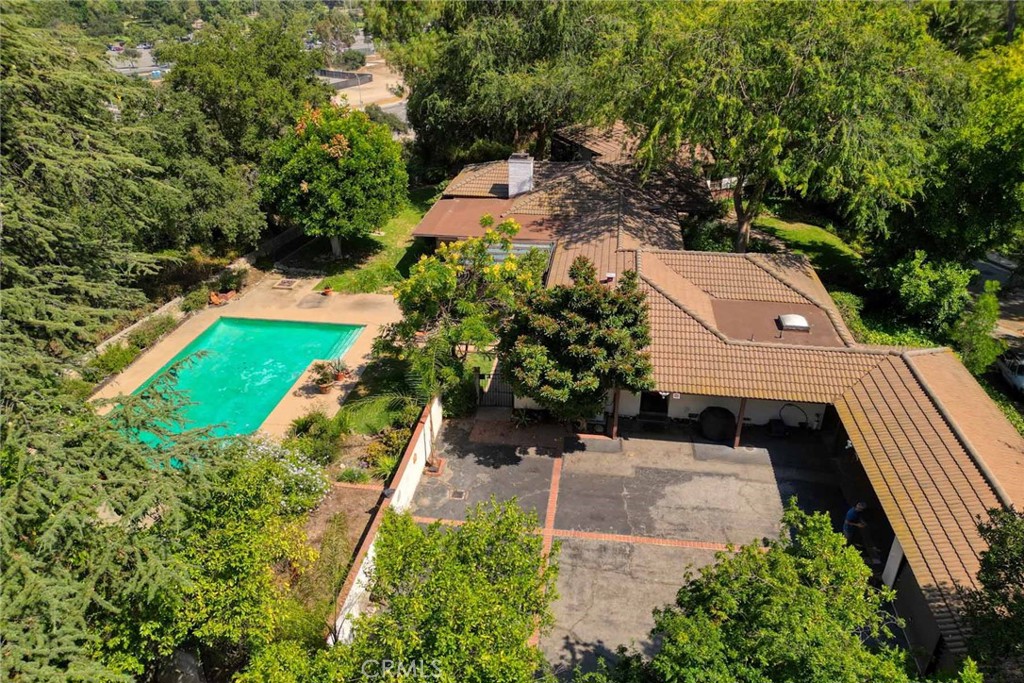 1075 Pine Oak Lane Pasadena, CA 91105 - Photo 43 of 50