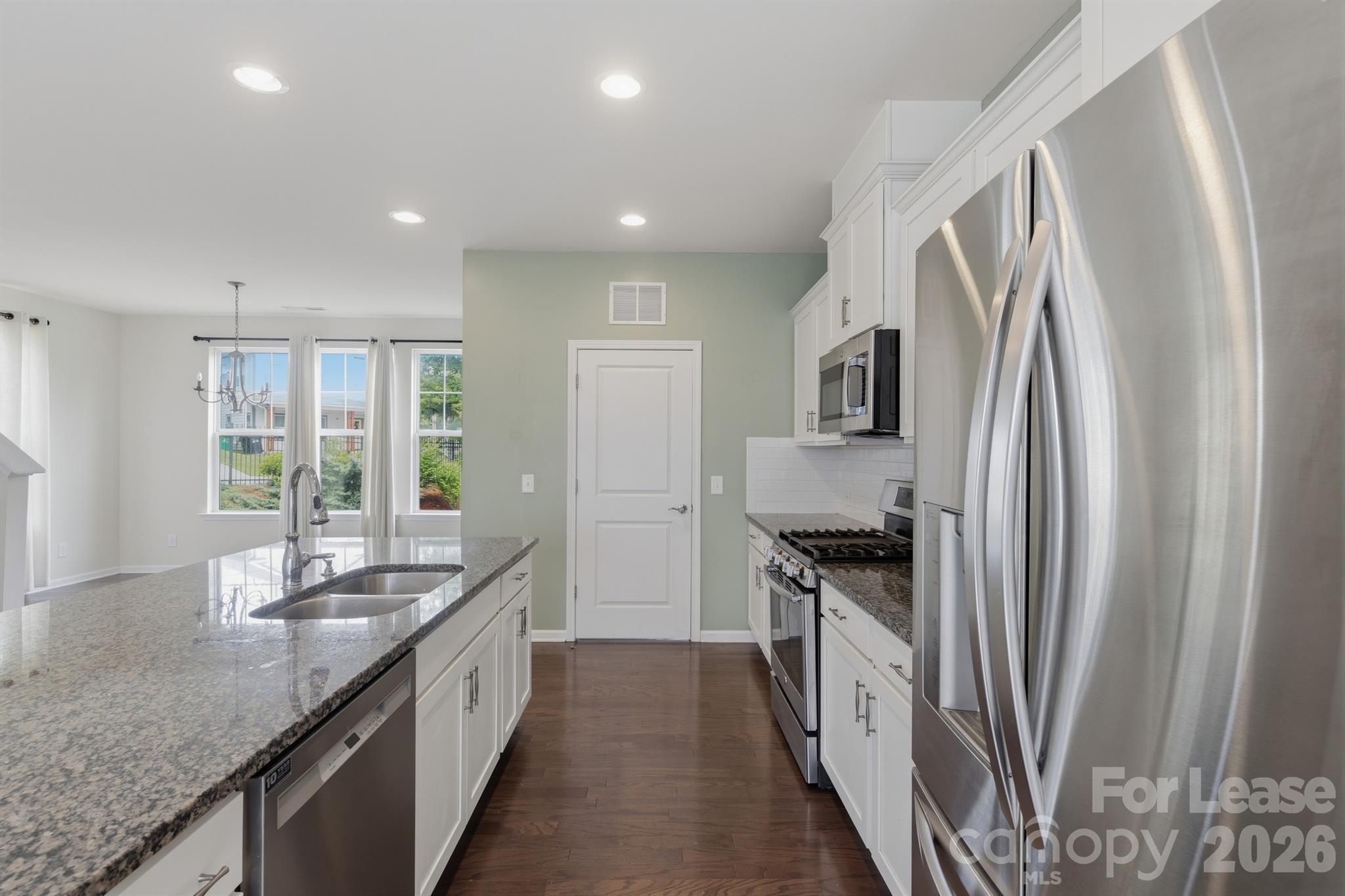 1502 Sharon Road West Charlotte, NC 28210 - Photo 6 of 40