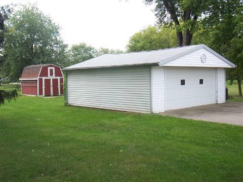 3161 Coldwater Road Mount Morris, MI 48458 - Photo 12 of 17 20144630-11.JPG