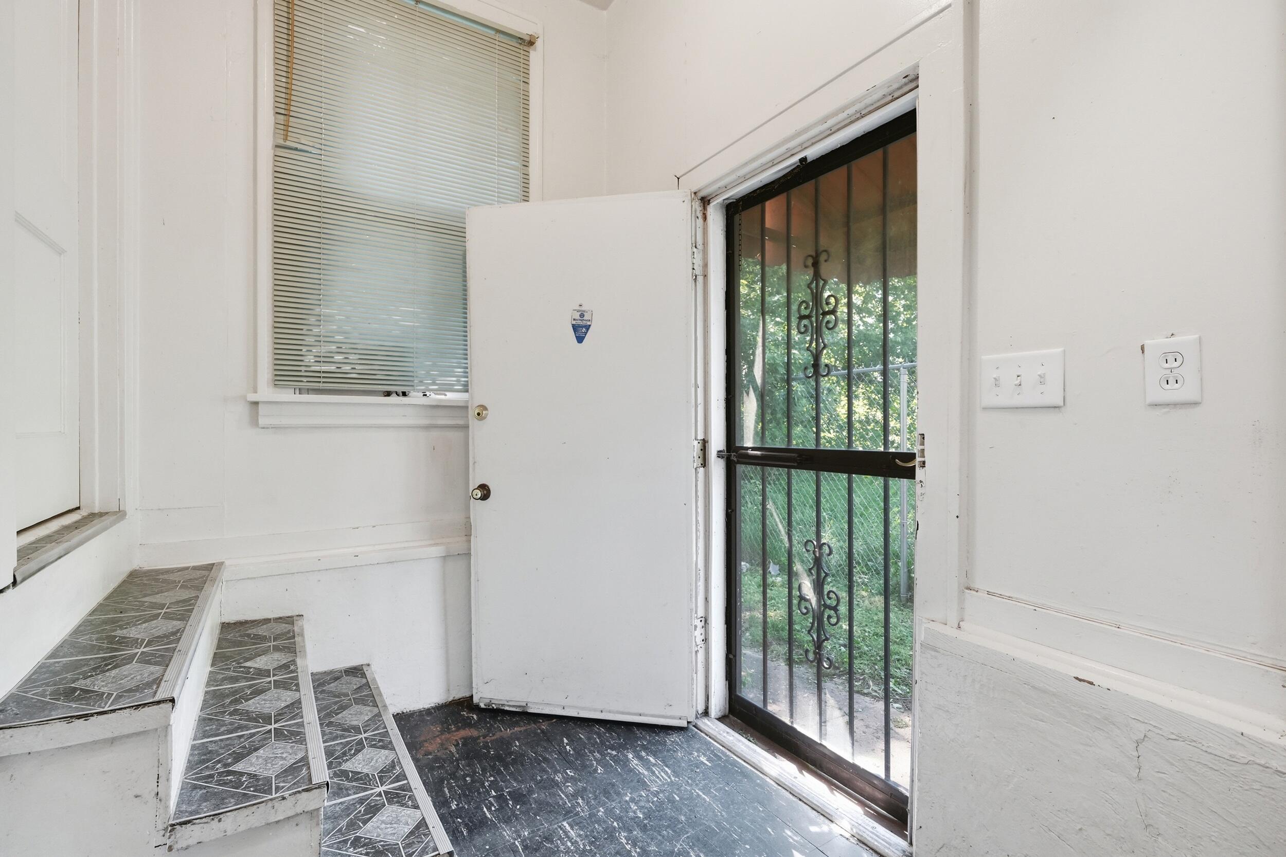 3553 Connecticut Street Gary, IN 46409 - Photo 14 of 17 2500x1667