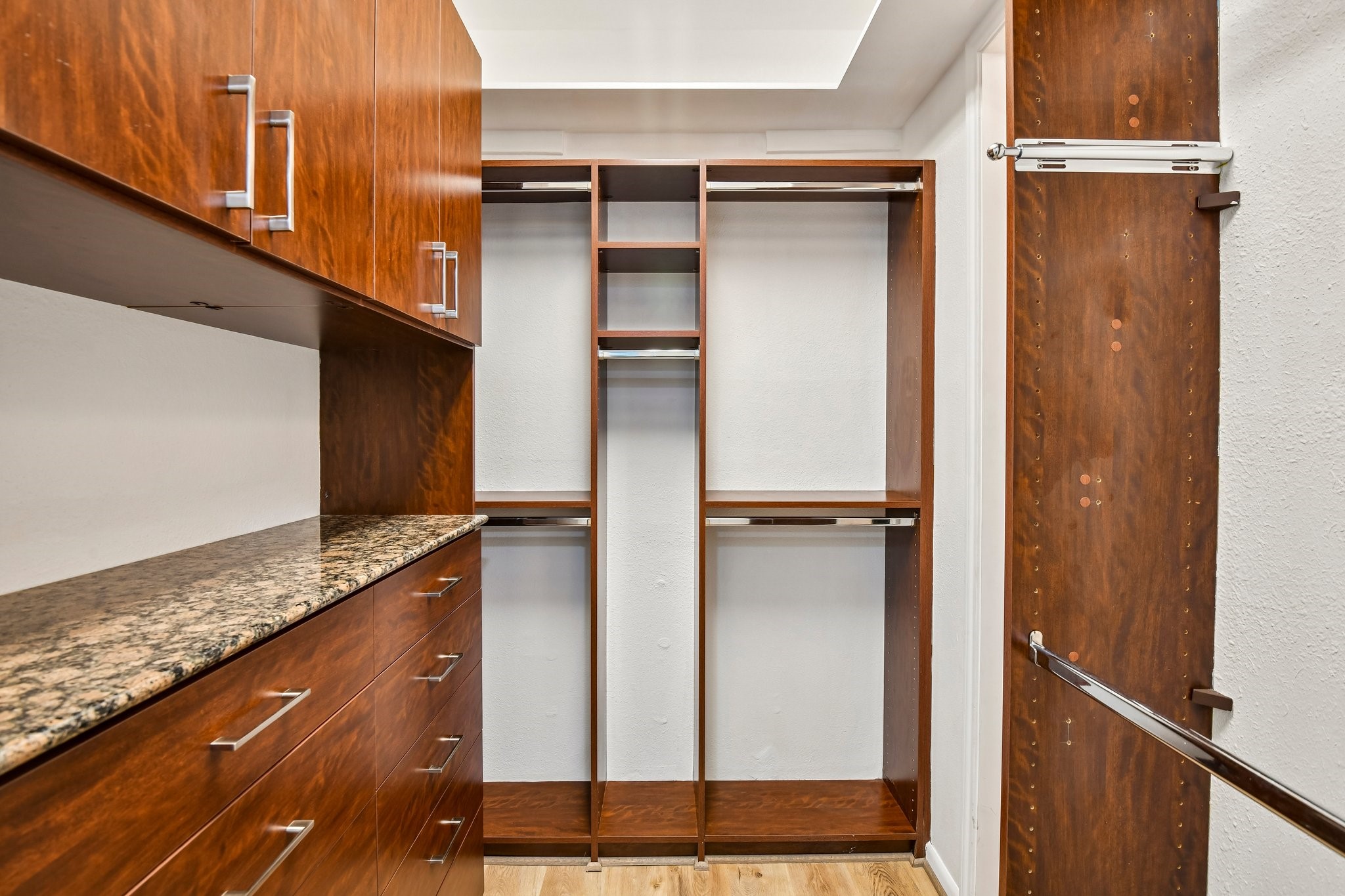 2829 Timmons Lane, Unit 211 Houston, TX 77027 - Photo 27 of 32