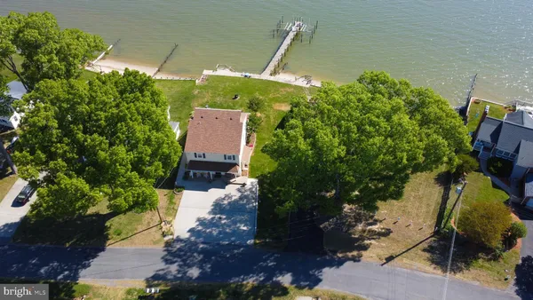 $750,000 | 162 Shore Drive, Colonial Beach, VA 22443