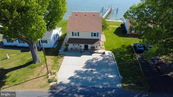 $750,000 | 162 Shore Drive, Colonial Beach, VA 22443