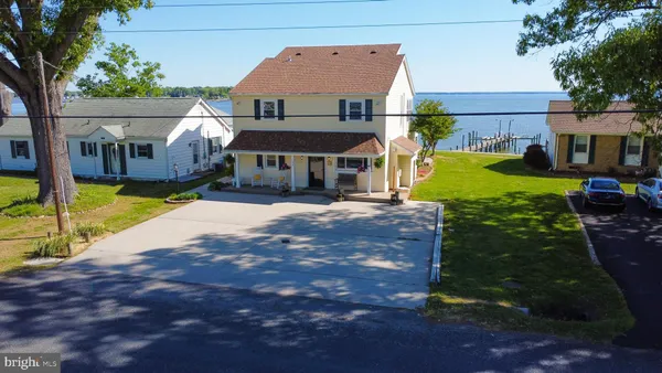 $750,000 | 162 Shore Drive, Colonial Beach, VA 22443