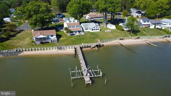 $750,000 | 162 Shore Drive, Colonial Beach, VA 22443