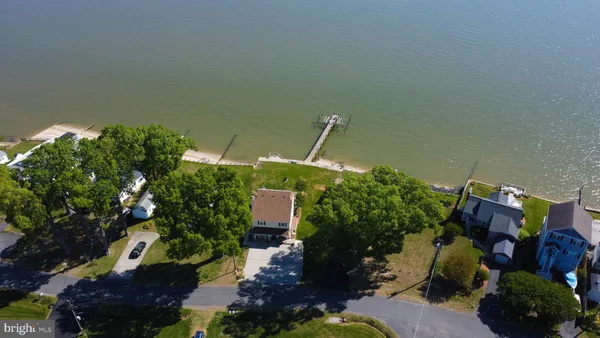 $750,000 | 162 Shore Drive, Colonial Beach, VA 22443