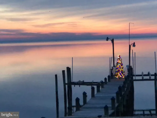 $750,000 | 162 Shore Drive, Colonial Beach, VA 22443