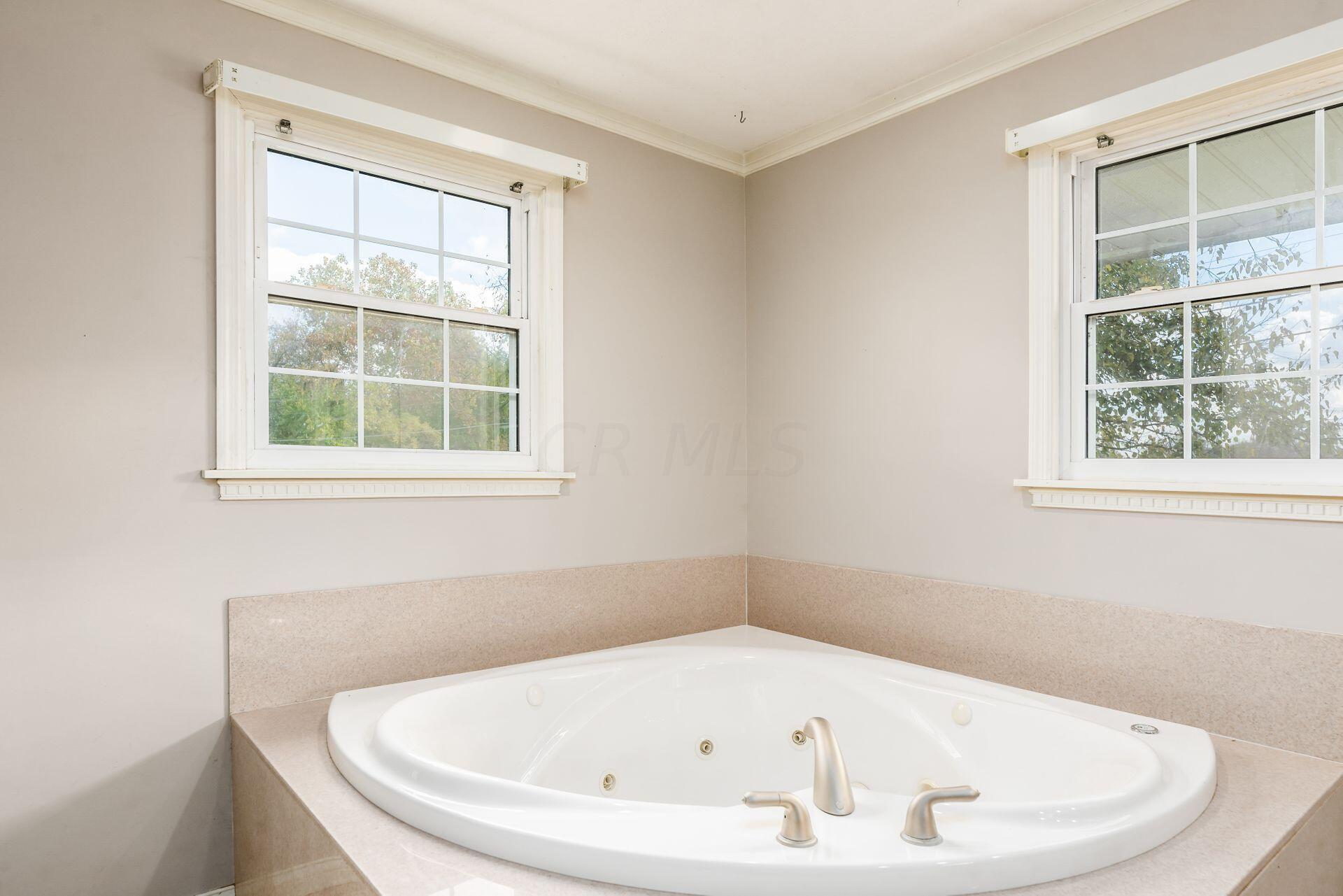 12475 Mauger Road Northwest Baltimore, OH 43105 - Photo 17 of 37 Gallery Image 17