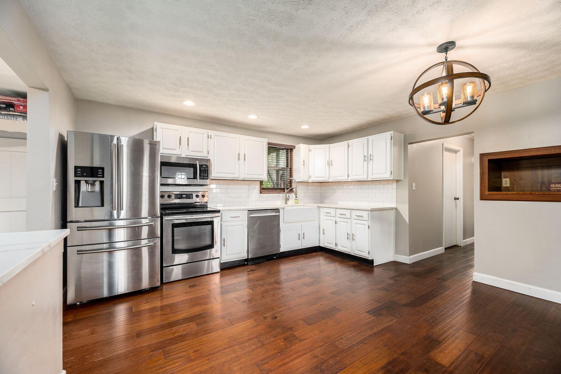 12475 Mauger Road Northwest Baltimore, OH 43105 - Photo 5 of 37 Gallery Image 5