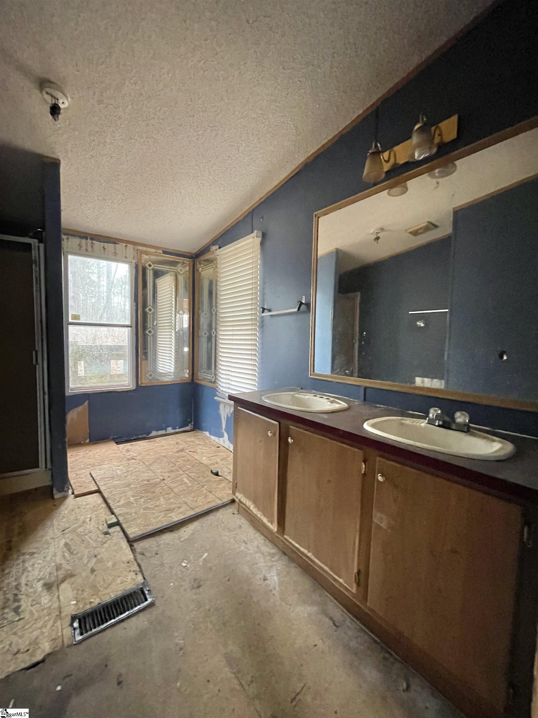 103 Wade Road Williamston, SC 29697 - Photo 12 of 17