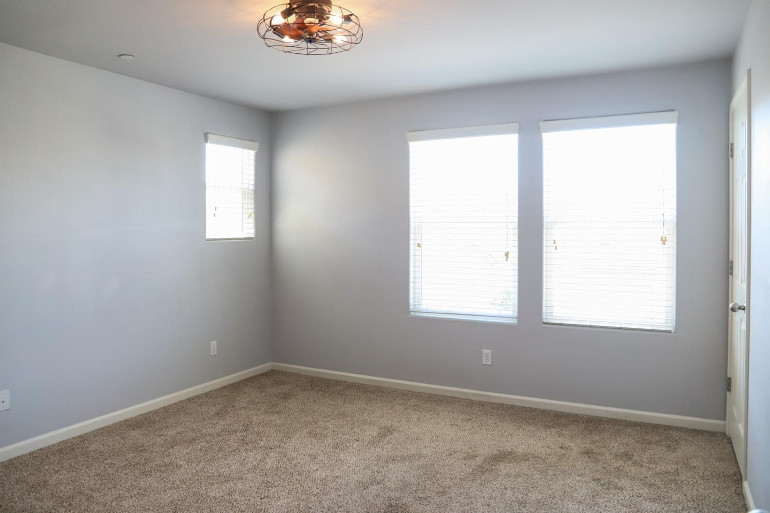 3511 Generosity Way Clovis, CA 93619 - Photo 20 of 26 an empty room with a window