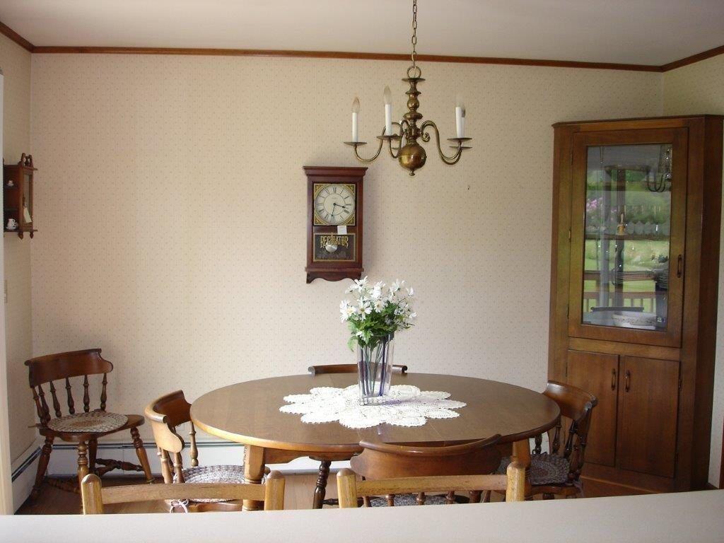 87 Taylor Road Winslow, ME 04901 - Photo 5 of 21 Dining area