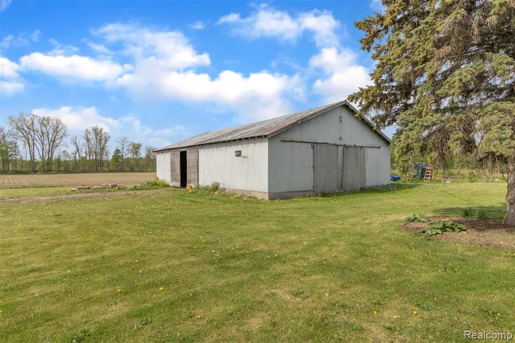 13248 South Delaney Road Perry, MI 48872 - Photo 3 of 46