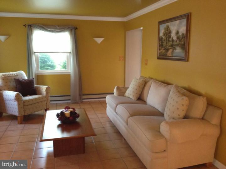 15 Tinder Road Levittown, PA 19056 - Photo 12 of 21 Living Room