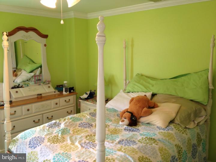 15 Tinder Road Levittown, PA 19056 - Photo 16 of 21 Bedroom 2