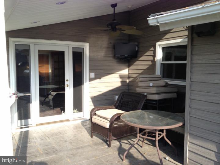 15 Tinder Road Levittown, PA 19056 - Photo 18 of 21 Patio