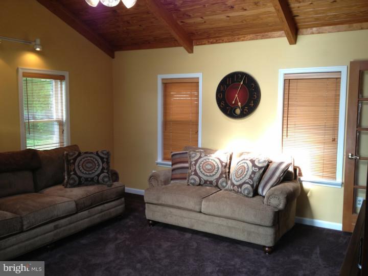 15 Tinder Road Levittown, PA 19056 - Photo 9 of 21 Family Room