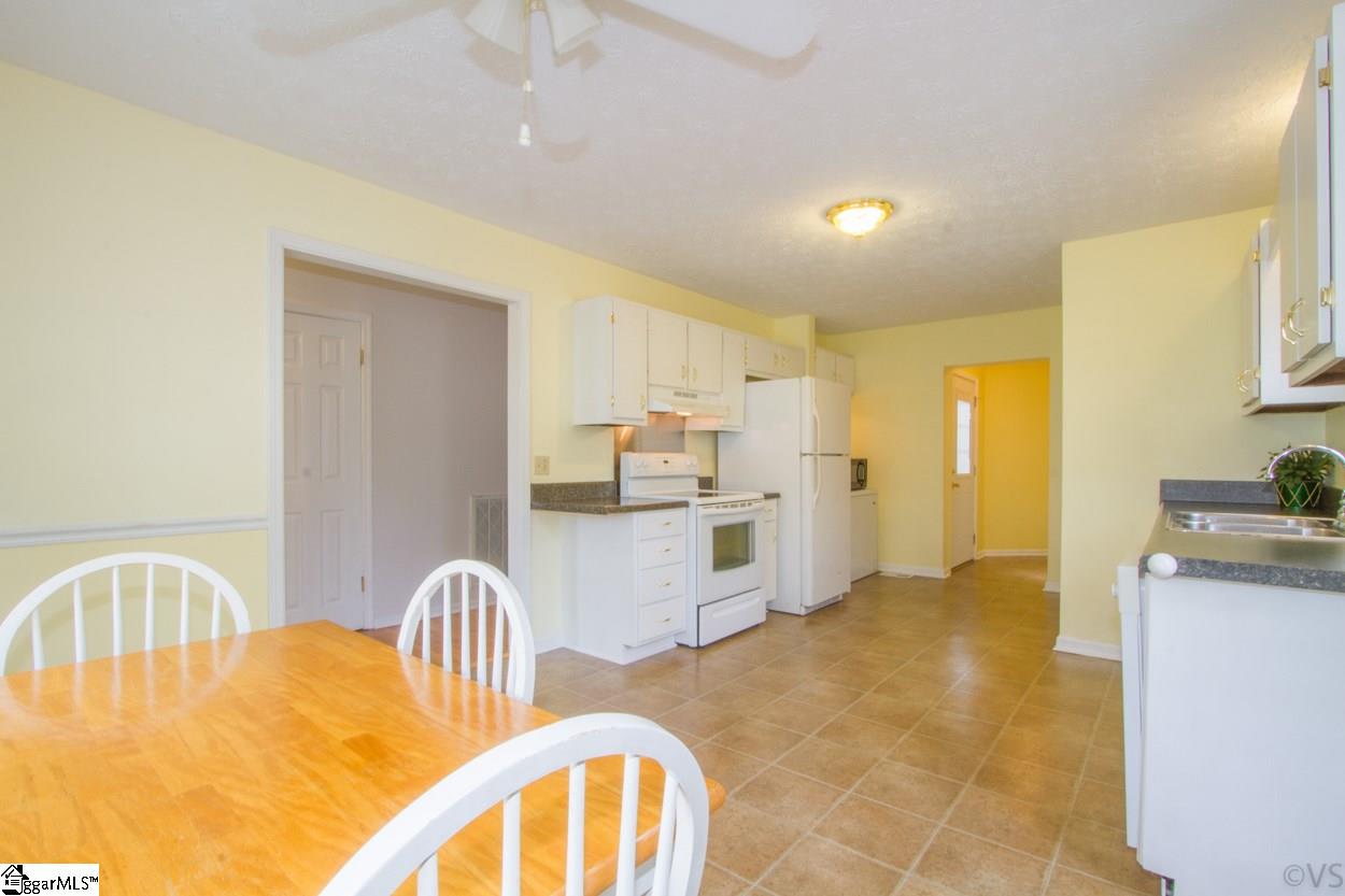 333 Jamestown Road Easley, SC 29640 - Photo 14 of 36