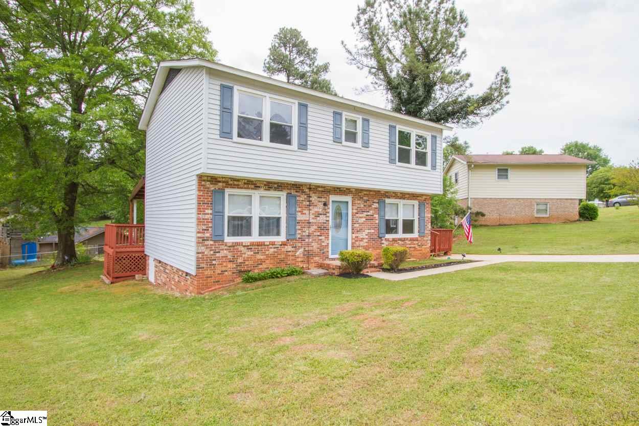 333 Jamestown Road Easley, SC 29640 - Photo 3 of 36