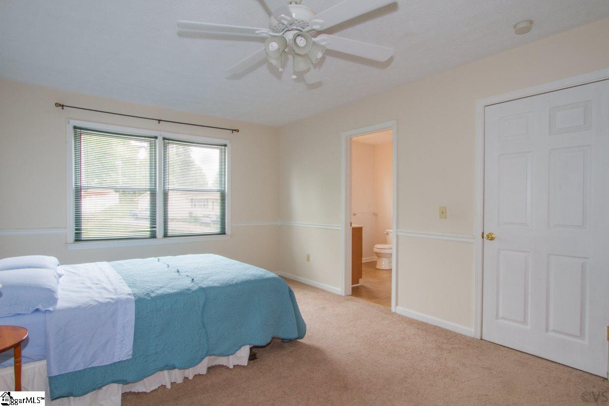 333 Jamestown Road Easley, SC 29640 - Photo 23 of 36