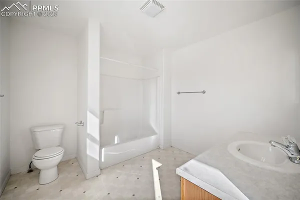 a view of an ocean with an ocean