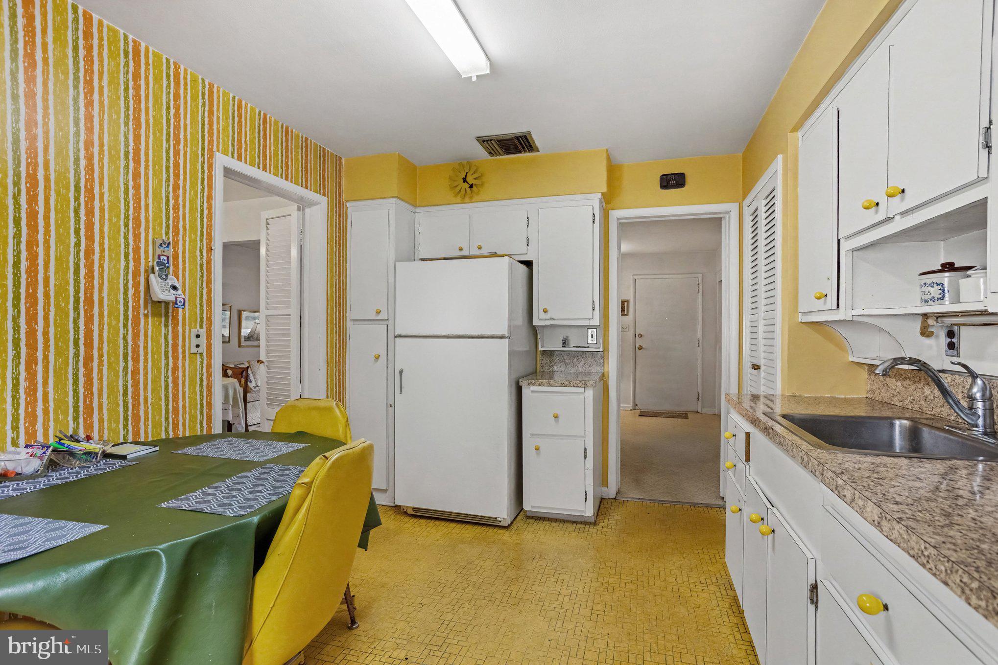 6608 Chelwood Road Baltimore, MD 21209 - Photo 12 of 27 Gallery Image 12