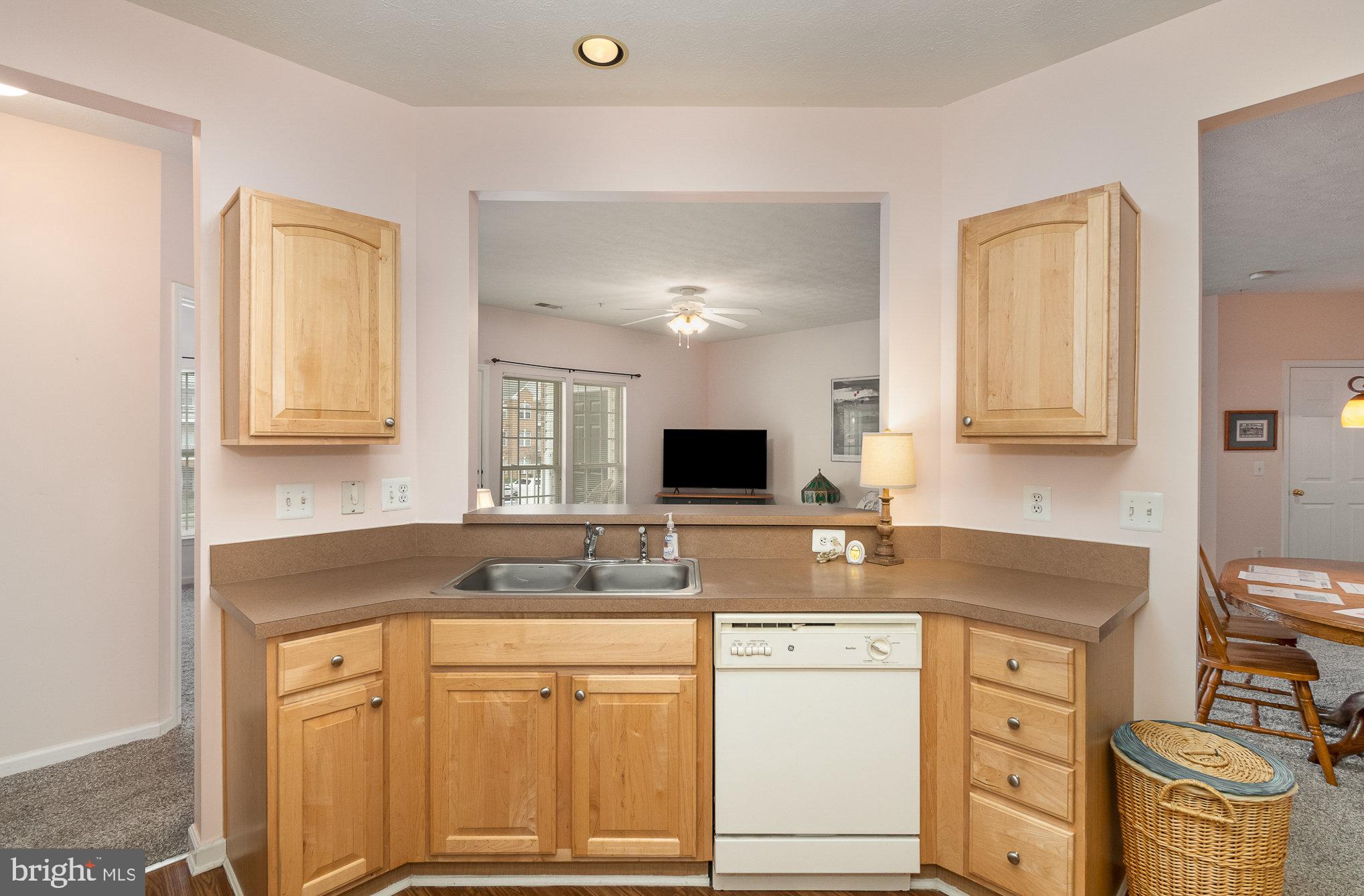 5227 Glenthorne Court, Unit 5227 Rosedale, MD 21237 - Photo 6 of 24 Gallery Image 6