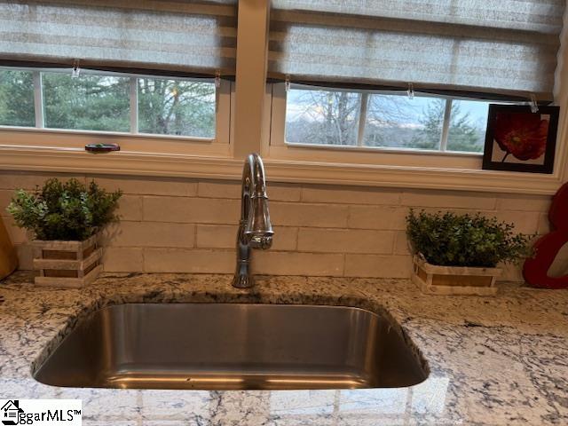 6122 Locust Hill Road Travelers Rest, SC 29690 - Photo 5 of 33