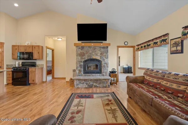 $995,000 | 458 West Keva Lane, Athol, ID 83801