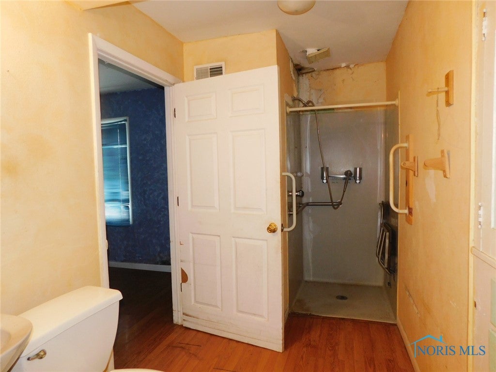 200 Rood Street Northwood, OH 43619 - Photo 11 of 15 Gallery Image 11
