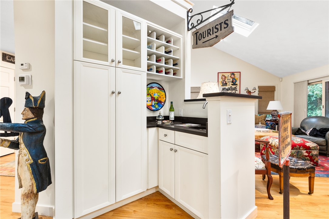36 Oyster Point Warren, RI 02885 - Photo 14 of 34 Wet Bar