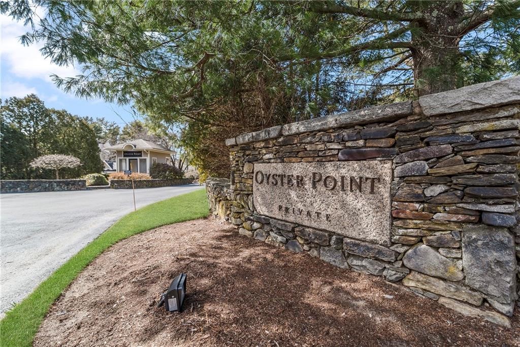 36 Oyster Point Warren, RI 02885 - Photo 3 of 34