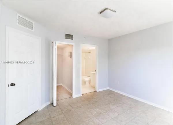 $2,000 | 22801 Southwest 88th Place, Unit 204, Cutler Bay, FL 33190