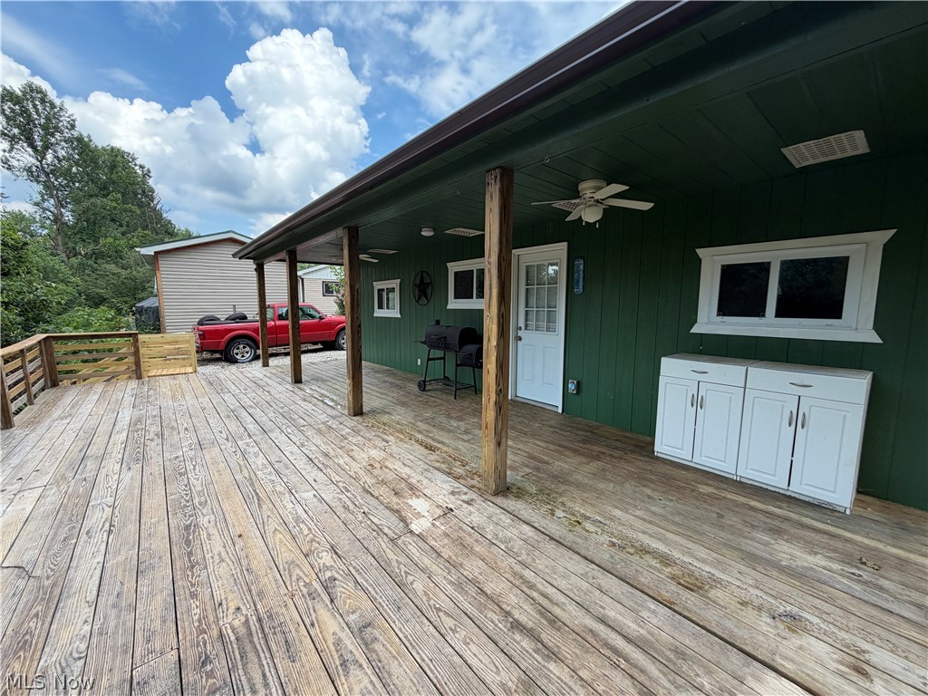 12 Hemlock Street Elizabeth, WV 26143 - Photo 3 of 19