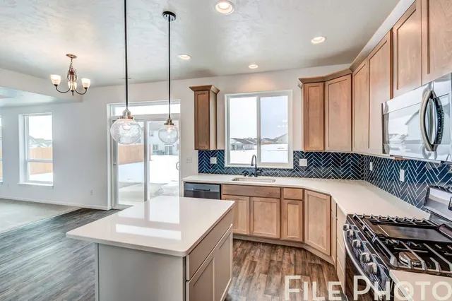 $474,278 | 402 South Treeline Street, Airway Heights, WA 99001