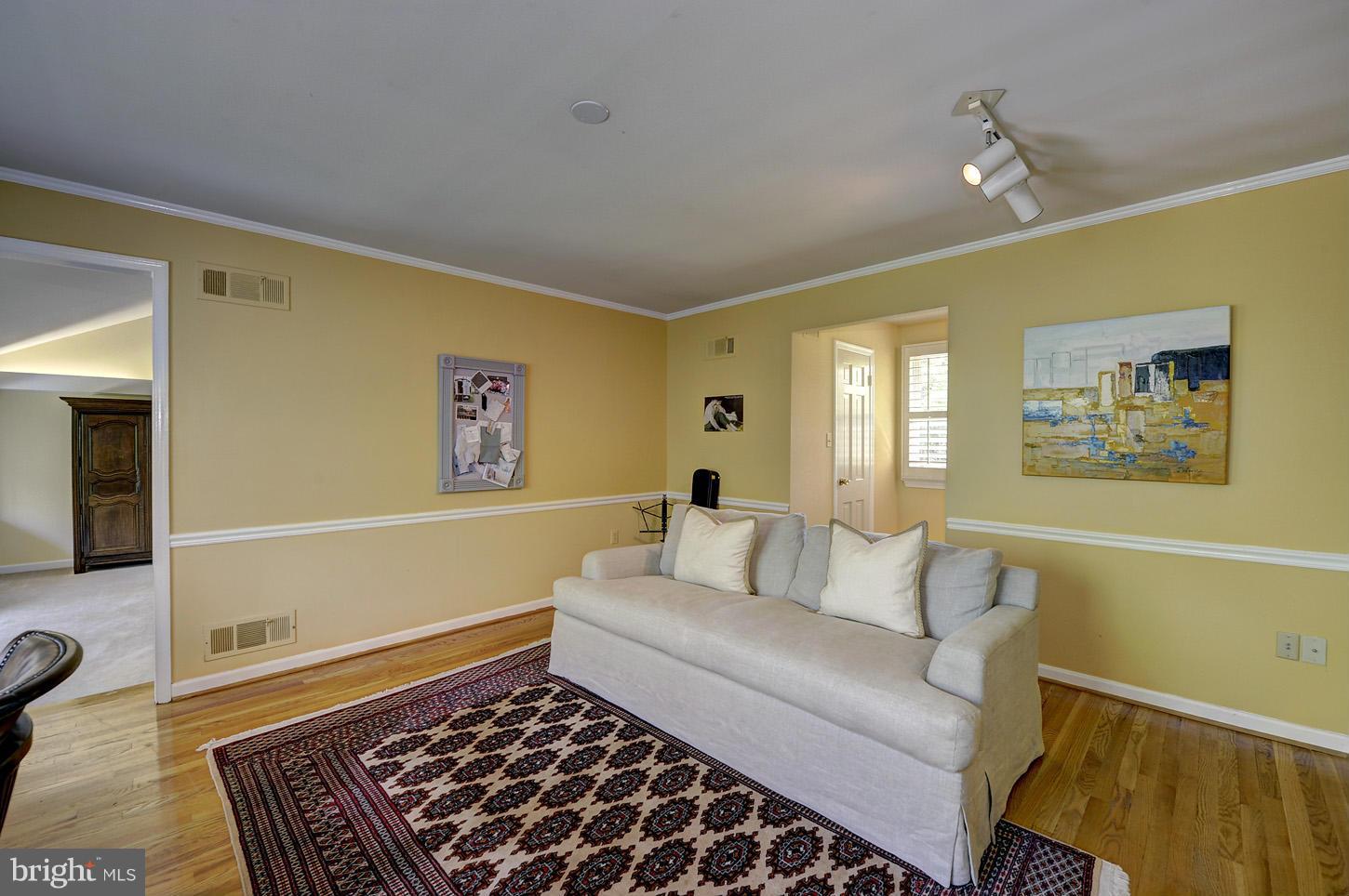 8230 Riding Ridge Place McLean, VA 22102 - Photo 14 of 30 Master Sitting Room