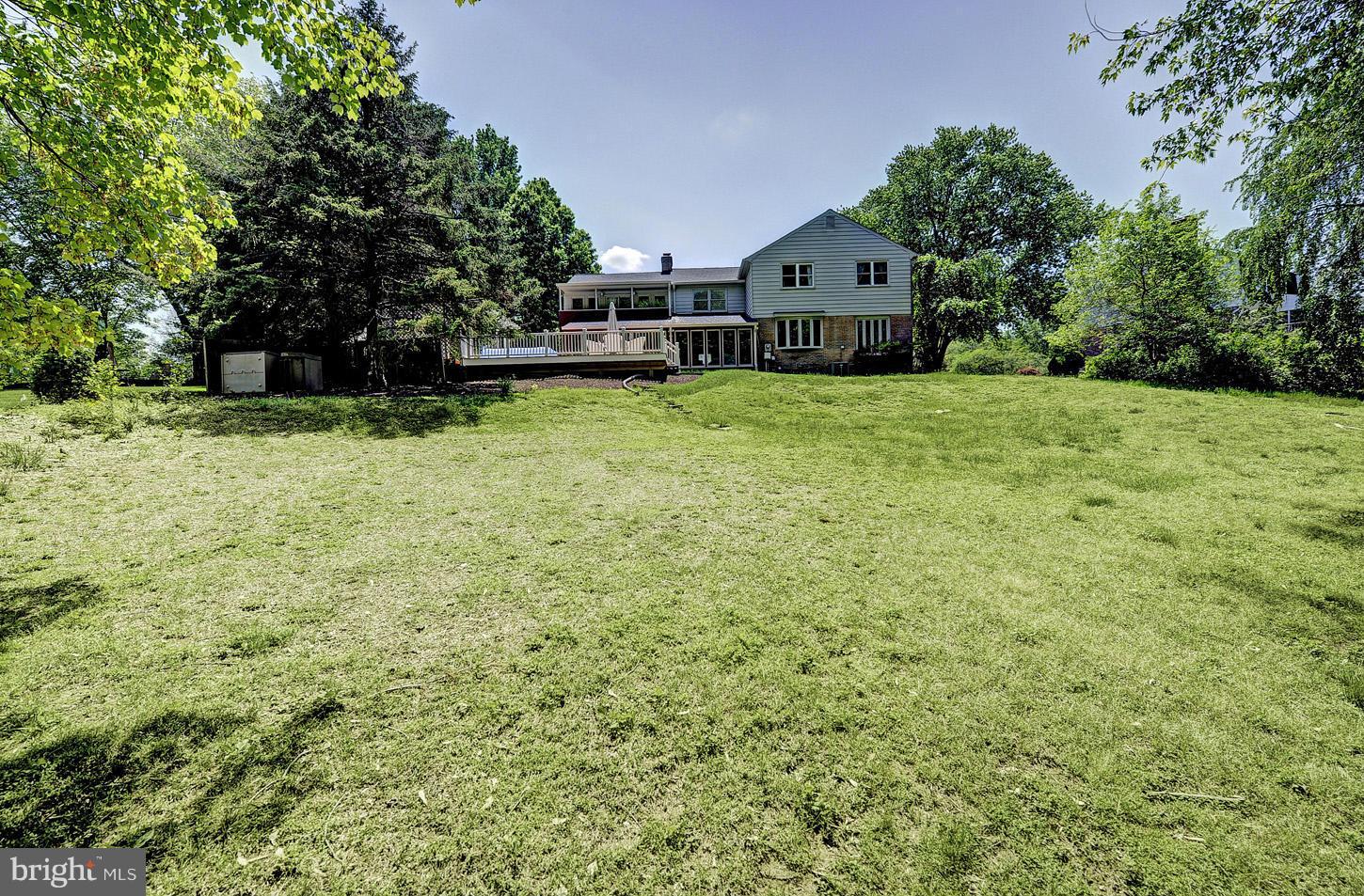 8230 Riding Ridge Place McLean, VA 22102 - Photo 30 of 30 Exterior (Rear)