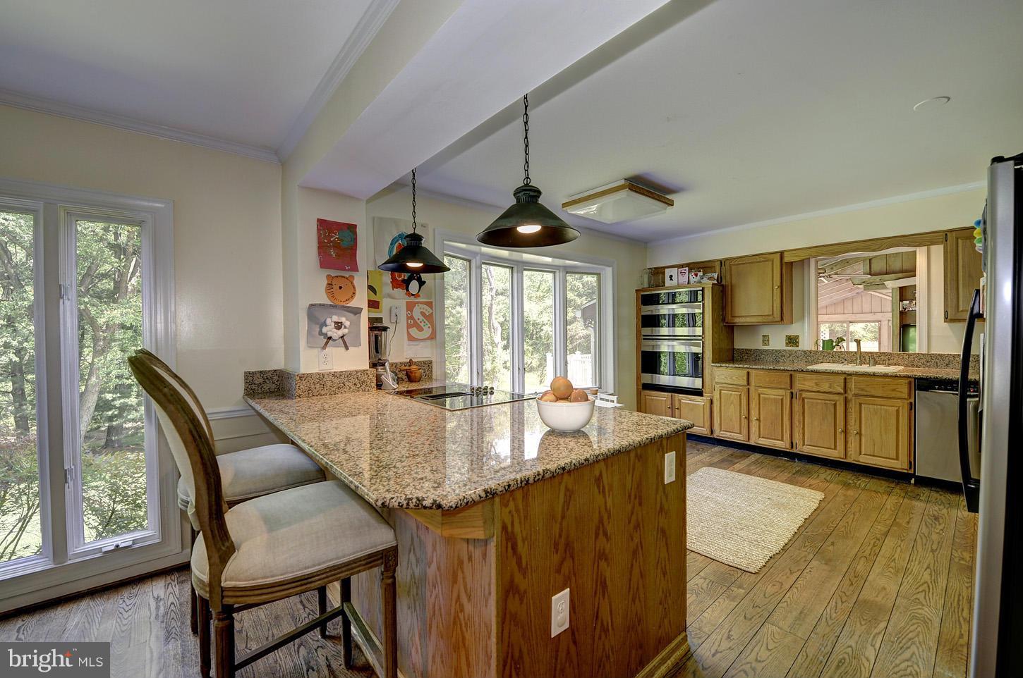 8230 Riding Ridge Place McLean, VA 22102 - Photo 6 of 30 Kitchen
