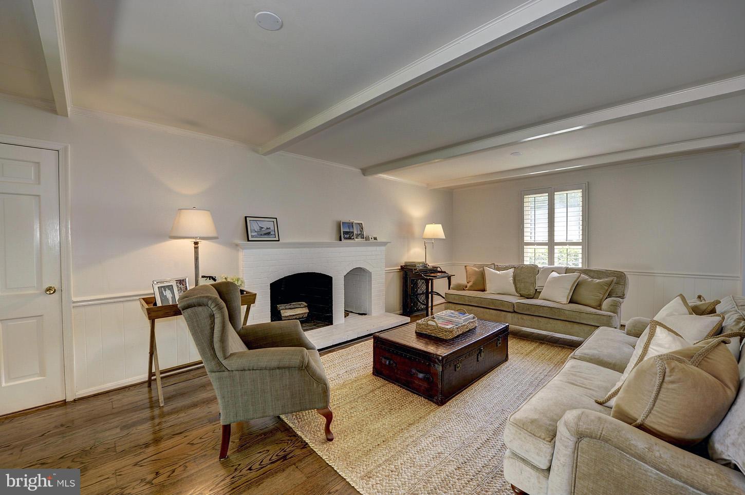 8230 Riding Ridge Place McLean, VA 22102 - Photo 8 of 30 Living Room